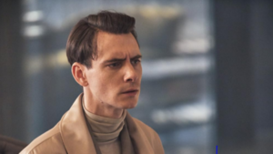 Harry Lloyd dará vida al productor George Martin en las películas de The Beatles