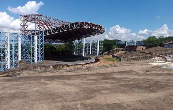 Conflicto en San Ber: presentan minuta que insta al intendente a firmar contratos con locales nocturnos - Nacionales - ABC Color