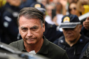 Bolsonaro pide al Supremo de Brasil cumplir condena en casa - ADN Digital