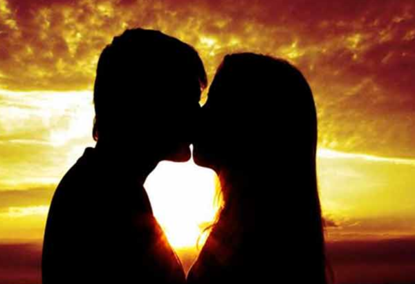 Los besos existen desde hace al menos 16 millones de años, según un estudio