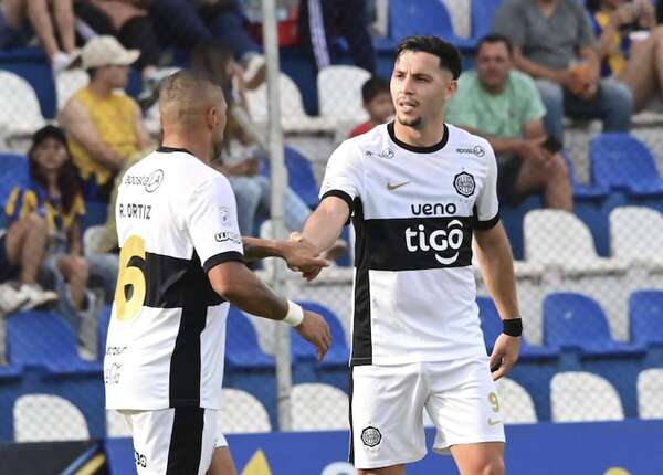 Olimpia corta su mala racha - Fútbol - ABC Color