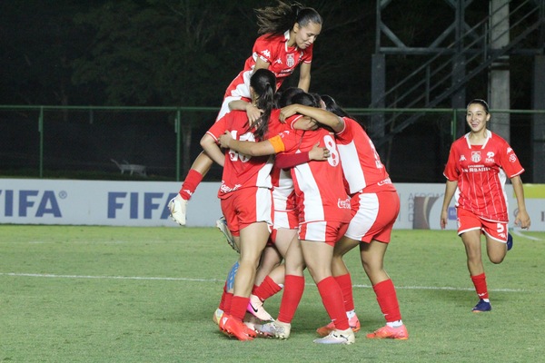 Con dos triunfos se inicia la última fecha de la Copa eFe