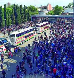 Éxodo de Hinchas Sudamericana: Lanús y Mineiro copan Asunción