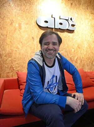 Francisco Suárez: “Me atrae el profundo compromiso que encontré en los artistas paraguayos” - Cine y TV - ABC Color