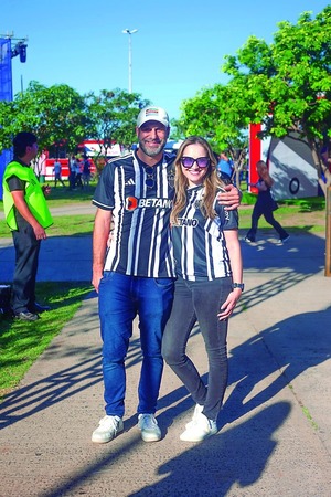 Fiesta Sudamericana: Música y fútbol en la Costanera