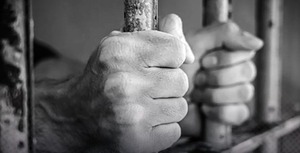 Condenan a un pastor brasileño a 25 años de cárcel por abusar de sus nietas