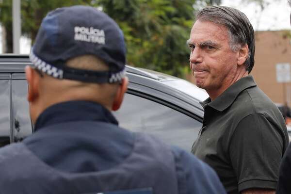 La Policía brasileña detiene a Bolsonaro de manera preventiva - Mundo - ABC Color