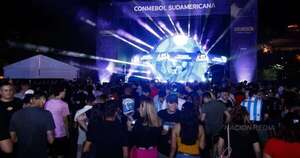 La Nación / La Costanera vibró con el Fan Fest Copa Sudamericana