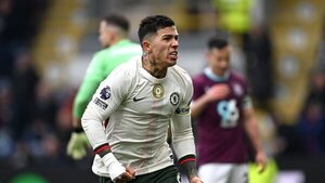 Pedro Neto y Enzo salvan a un pobre Chelsea