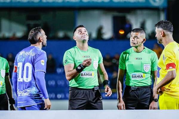 Álvaro Giménez arbitrará el duelo de ida de la Promoción, por el cupo a la Intermedia - Fútbol de Ascenso de Paraguay - ABC Color