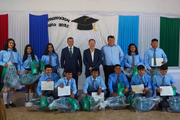 Nueva generación para el Chaco: 11 jóvenes se gradúan en la Escuela Agrícola de Mcal. Estigarribia
