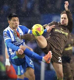 Remontada del Brighton de Diego Gómez - Fútbol Internacional - ABC Color
