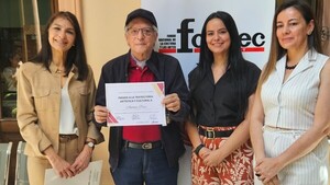 Antonio Pecci recibió distinción del Fondec por su aporte a la cultura