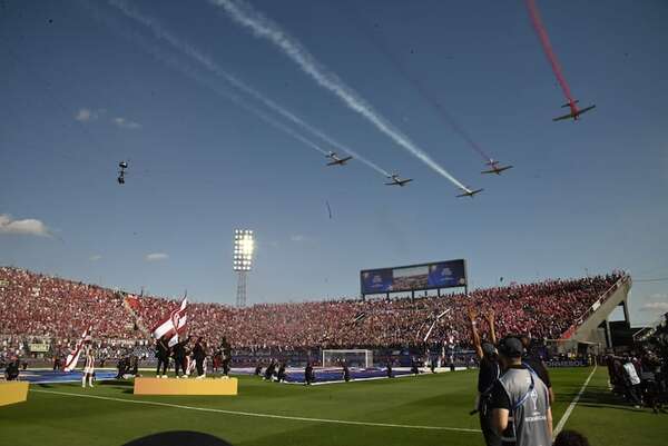 Paraguay recibió 24.023 visitantes por la final de la Copa Sudamericana  - Fútbol Internacional - ABC Color