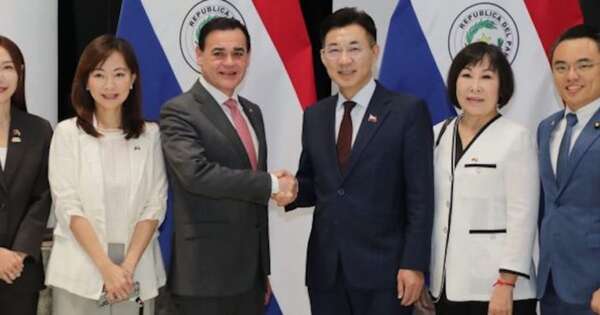 La Nación / Ramírez Lezcano recibió a delegación taiwanesa