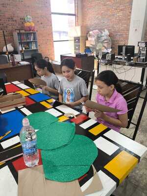 Talleres Navideños Gratuitos y Reciclaje en San Jerónimo