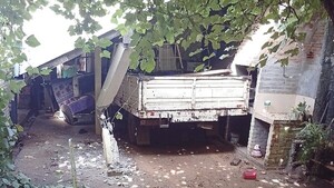 ¡Doloroso accidente! Nena murió arrollada en su casa