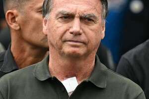 Bolsonaro confiesó que usó un soldador para manipular su tobillera electrónica - Mundo - ABC Color