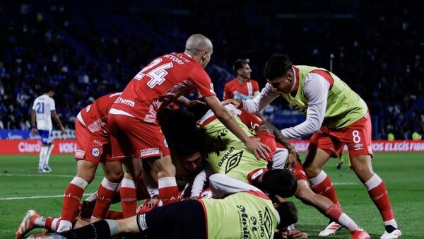 Argentinos Juniors y Central Córdoba sacan pasaje a cuartos de final