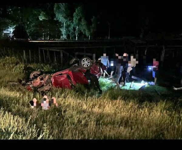 Docente jubilada y su padre pierden la vida en un trágico siniestro vial