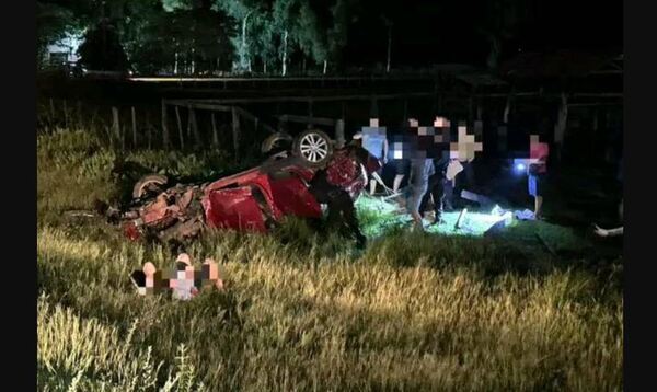 Docente jubilada y su padre pierden la vida en accidente de tránsito
