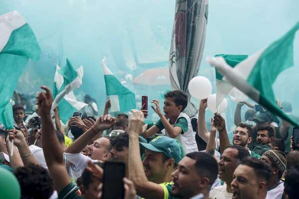 Afición del Palmeiras arma gran fiesta con vistas a la final de  Libertadores - Fútbol Internacional - ABC Color
