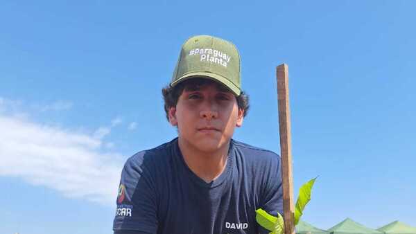 Una madre pide ayuda desesperada para ubicar a su hijo de 17 años, teme que haya sido víctima de trata