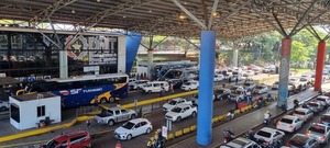 Ingreso masivo de extranjeros colma hoteles en el este