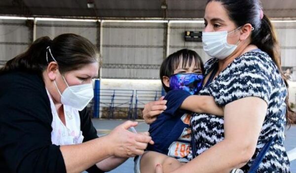 Paraguay se posiciona entre países líderes de la región en vacunación infantil
