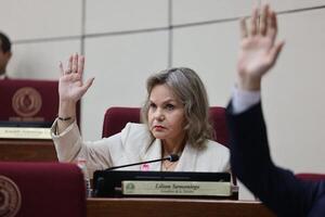 Lilian Samaniego oficializa su aspiración presidencial y desafía el rumbo del gobierno de Peña