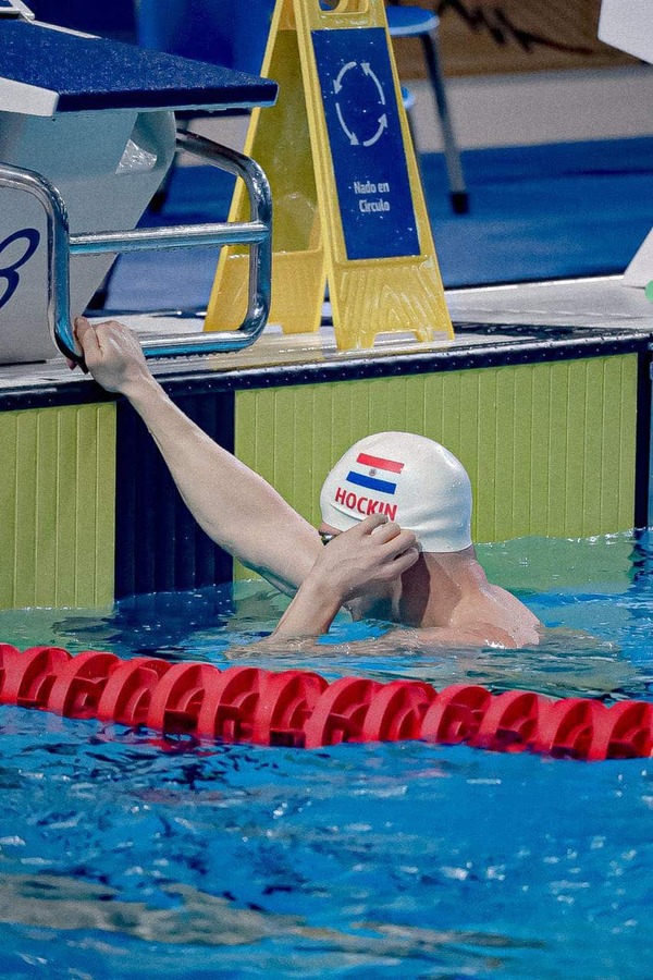 Primer podio paraguayo en Perú: Charles Hockin gana bronce en 50 espalda - La Tribuna