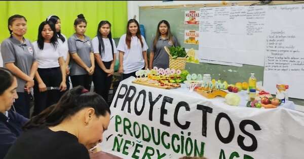 La Nación / Historias de superación de jóvenes indígenas que florecen en Asunción