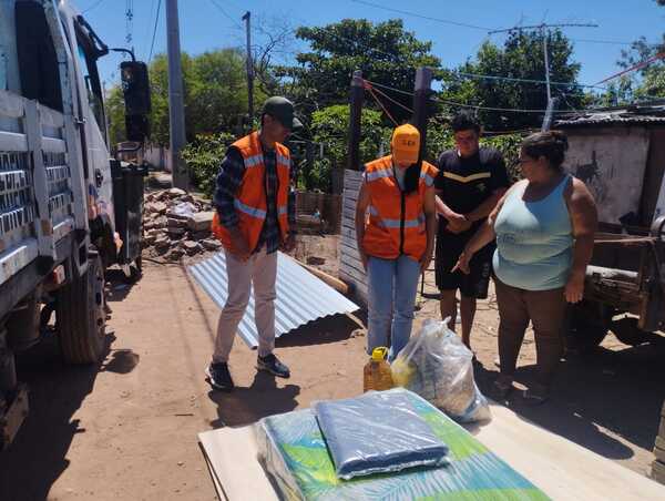 Familias damnificadas reciben asistencia de la SEN