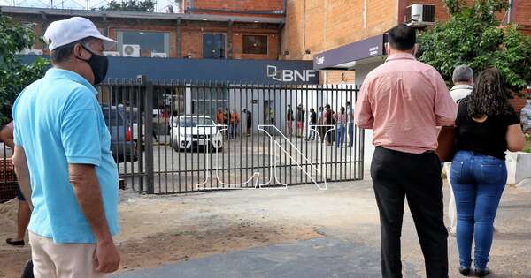 Diario HOY | Jubilados del sector público cobran hoy, funcionarios desde mañana