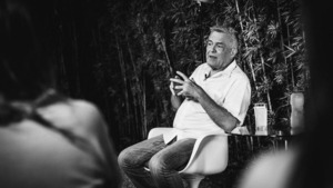 Charla: "La dimensión cultural del desarrollo" de Guillermo Sequera