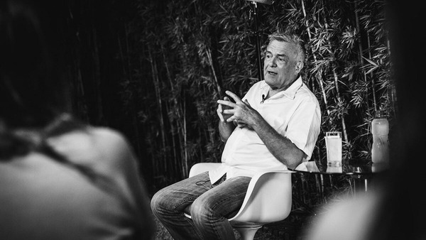 Charla: "La dimensión cultural del desarrollo" de Guillermo Sequera