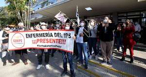 Diario HOY | Enfermeras del IPS llevan su reclamo salarial al Congreso