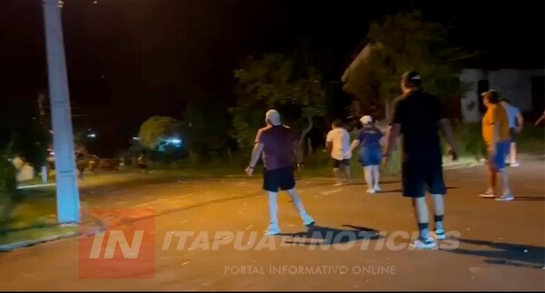  HINCHAS PROTAGONIZAN INCIDENTES TRAS FINAL DE LA LIGA TEBICUARY EN SAN PEDRO DEL PARANÁ