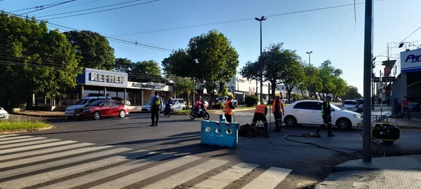Reinician trabajos de cambio de cañerías en el microcentro de Encarnación