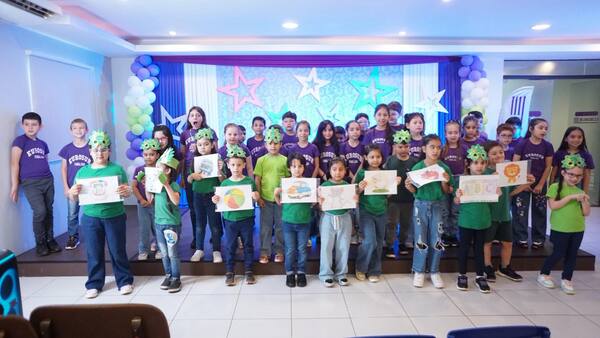 Gala Artística de Inglés en Eurosur destacó talento y aprendizaje de los estudiantes