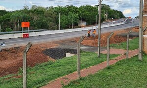 Patrulla Caminera analiza desviar camiones de gran porte ante el peligro en tramo en obra de la PY02 - OviedoPress