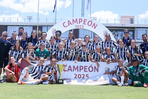 Libertad se consagró campeón de la Copa eFe 2025