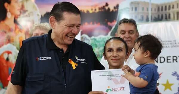 La Nación / Indert celebró entrega de títulos en Eusebio Ayala y seguirá en Arroyito