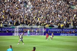 La pasión por la final Sudamericana atrajo a más de 24 mil hinchas •