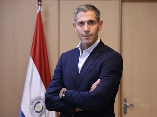 Marco Riquelme descarta precandidatura a la Intendencia y reafirma que seguirá en Industria