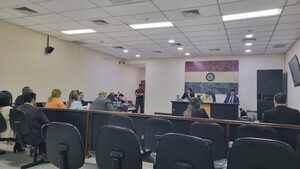 Defensa solicita la absolución de periodista Carlos Granada