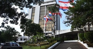 Asunción evalúa un préstamo de G. 180.000 millones para pagar aguinaldos