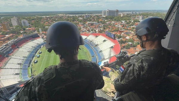 Operativo seguridad con 30 detenidos en La Nueva Olla