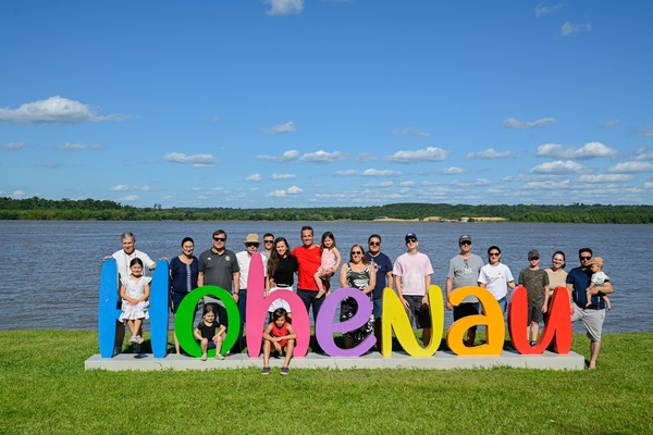 RECORRIDO HISTÓRICO EN HOHENAU JUNTO A AUTORIDAD BRASILEÑA