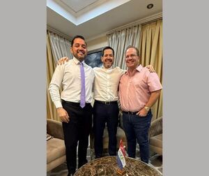 Reunión entre Latorre, Camilo Pérez y Luis Bello refuerza la inminente candidatura del oficialismo en Asunción - El Trueno